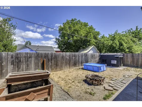 125 SW Harrison Street Sheridan OR 97378