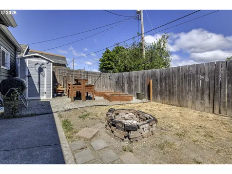 125 SW Harrison Street Sheridan OR 97378