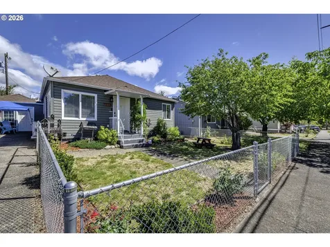 125 SW Harrison Street Sheridan OR 97378