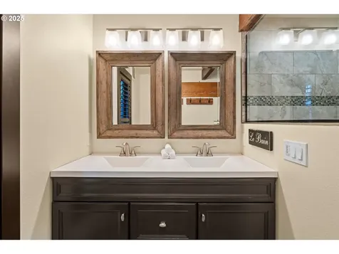 16636 Maple Circle Lake Oswego OR 97034