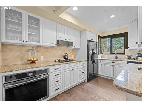 16636 Maple Circle Lake Oswego OR 97034