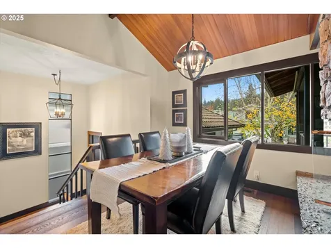 16636 Maple Circle Lake Oswego OR 97034