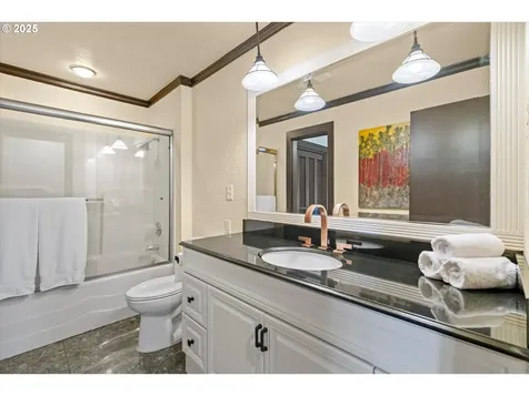 16636 Maple Circle Lake Oswego OR 97034