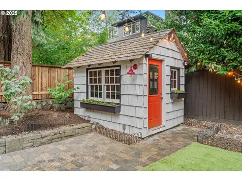 16636 Maple Circle Lake Oswego OR 97034