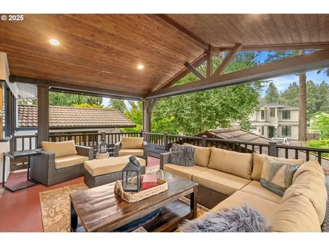 16636 Maple Circle Lake Oswego OR 97034