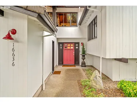 16636 Maple Circle Lake Oswego OR 97034
