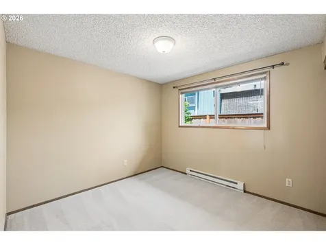 255 W Berkeley Street Gladstone OR 97027