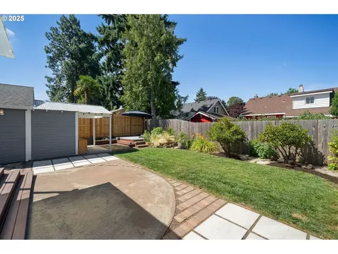 5815 N Boston Avenue Portland OR 97217
