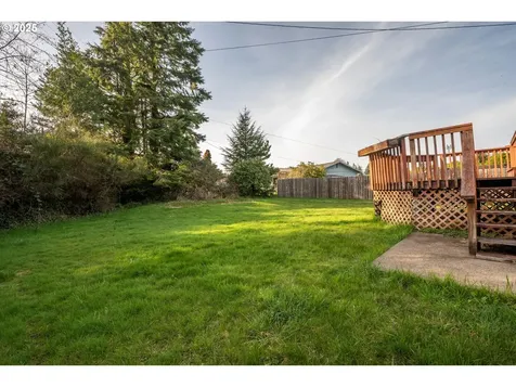 716 Scott Street Reedsport OR 97467