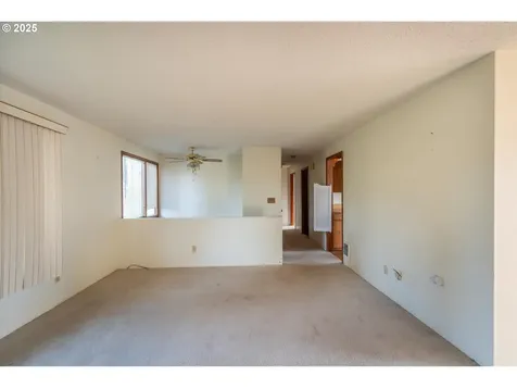 716 Scott Street Reedsport OR 97467