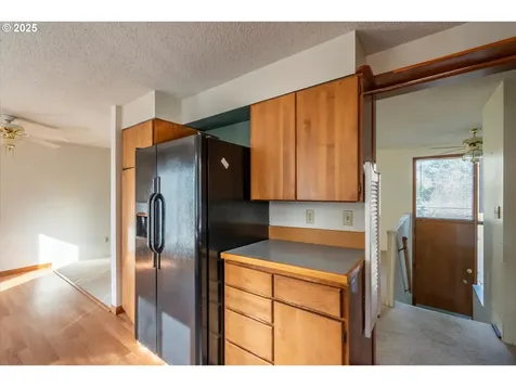 716 Scott Street Reedsport OR 97467