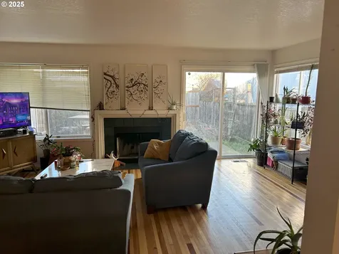 615 S Nevada Street Portland OR 97219