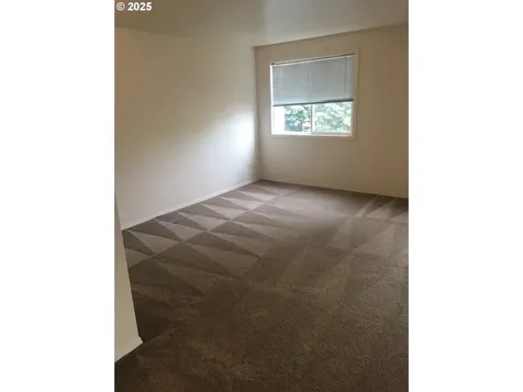 615 S Nevada Street Portland OR 97219