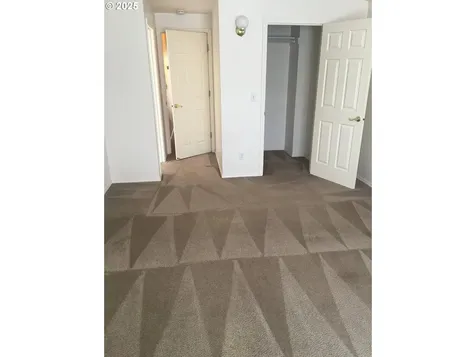 615 S Nevada Street Portland OR 97219