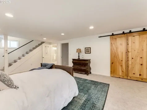 1036 NE Cowls Street Mcminnville OR 97128
