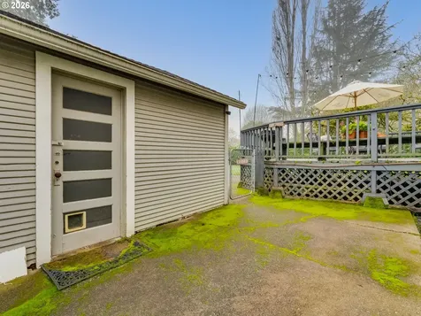 1036 NE Cowls Street Mcminnville OR 97128