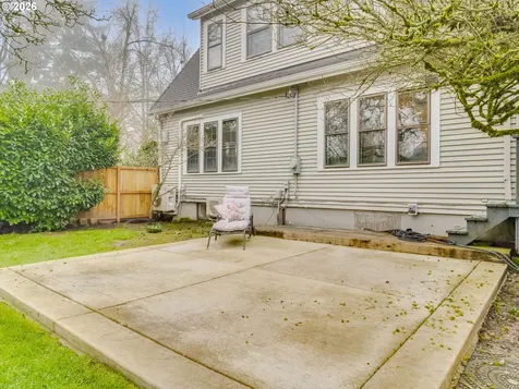 1036 NE Cowls Street Mcminnville OR 97128