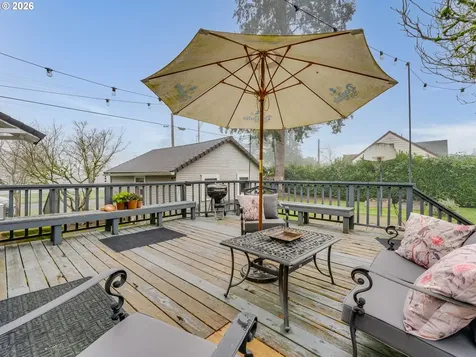 1036 NE Cowls Street Mcminnville OR 97128