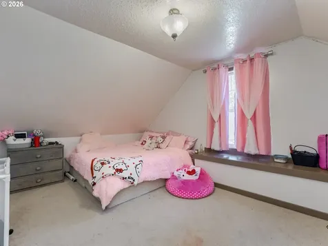 3249 64th Place NE Salem OR 97305