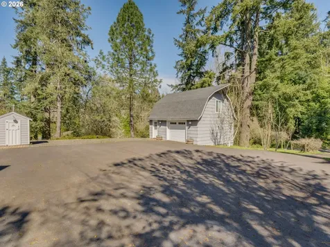 3249 64th Place NE Salem OR 97305