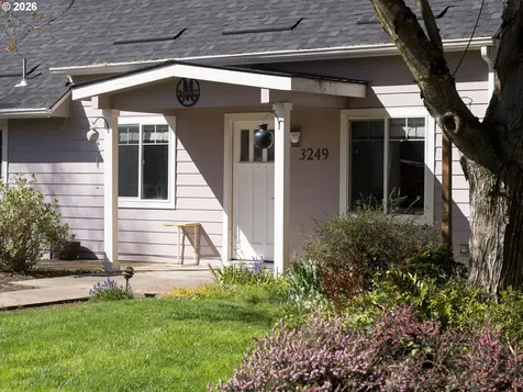 3249 64th Place NE Salem OR 97305