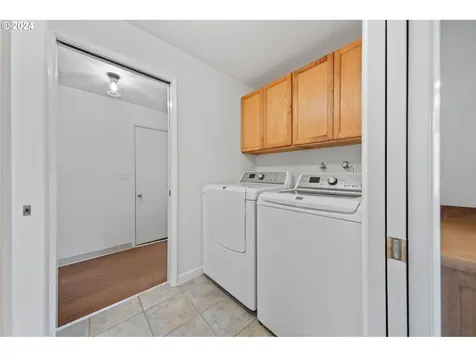 12615 SW Edgewood Street Portland OR 97225