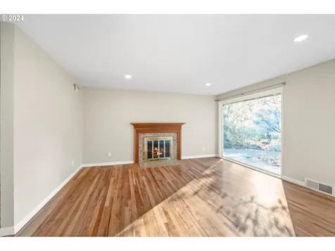 12615 SW Edgewood Street Portland OR 97225