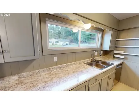 94058 Iris Street Gold Beach OR 97444