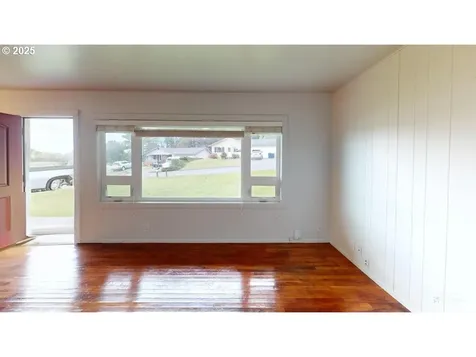 94058 Iris Street Gold Beach OR 97444