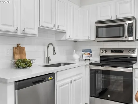 839 SE 209th Avenue Gresham OR 97030