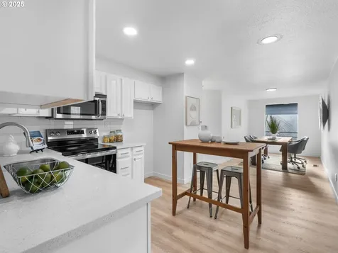 839 SE 209th Avenue Gresham OR 97030