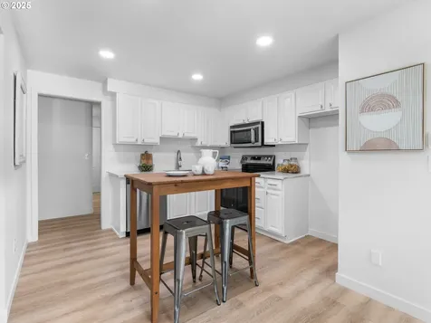 839 SE 209th Avenue Gresham OR 97030