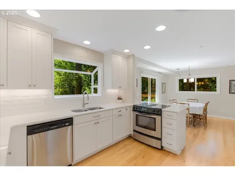 2308 Summit Drive Lake Oswego OR 97034
