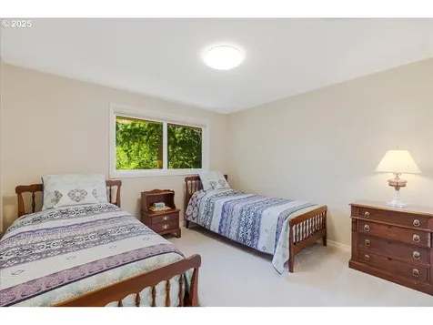 2308 Summit Drive Lake Oswego OR 97034