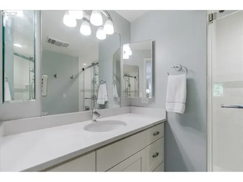 2308 Summit Drive Lake Oswego OR 97034