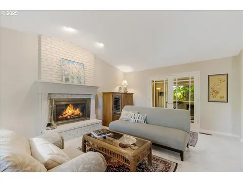 2308 Summit Drive Lake Oswego OR 97034