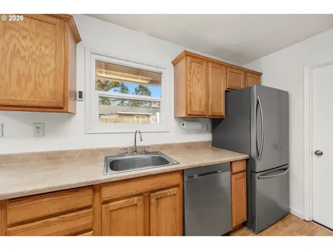 1716 SE 157th Avenue Portland OR 97233