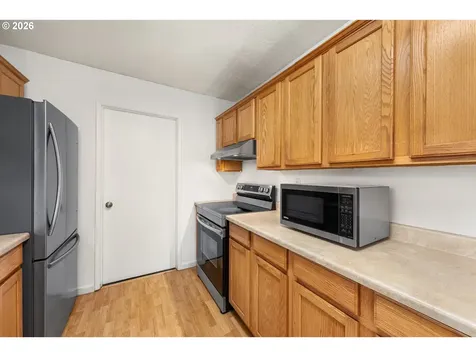 1716 SE 157th Avenue Portland OR 97233
