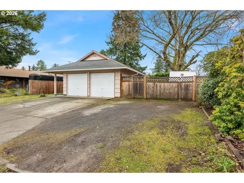 1716 SE 157th Avenue Portland OR 97233