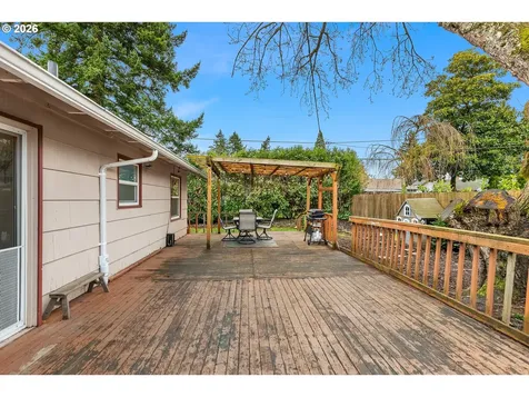1716 SE 157th Avenue Portland OR 97233
