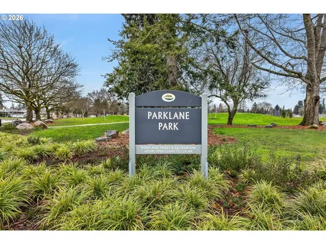 1716 SE 157th Avenue Portland OR 97233