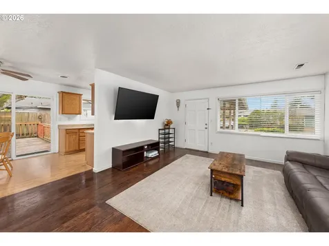 1716 SE 157th Avenue Portland OR 97233