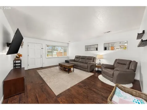 1716 SE 157th Avenue Portland OR 97233