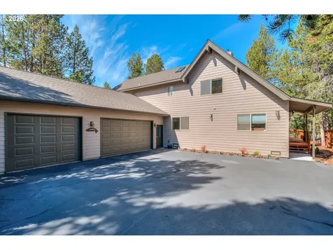 55877 Wood Duck Drive Bend OR 97707
