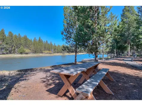 55877 Wood Duck Drive Bend OR 97707