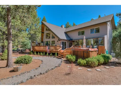 55877 Wood Duck Drive Bend OR 97707