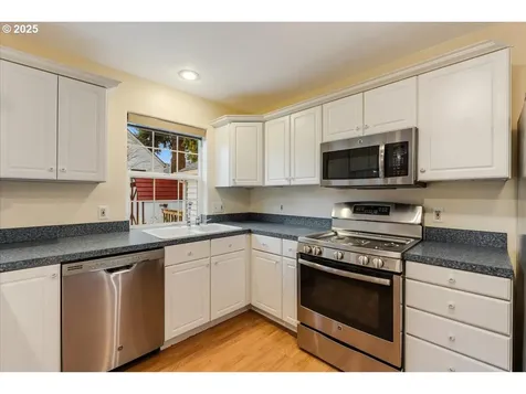 1334 N Terry Street Portland OR 97217