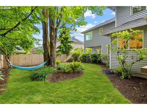 9534 NW Engleman Street Portland OR 97229