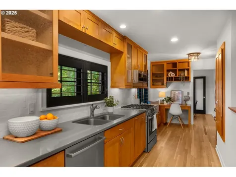 2461 SW Sunset Boulevard Portland OR 97239
