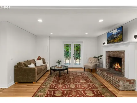 2461 SW Sunset Boulevard Portland OR 97239